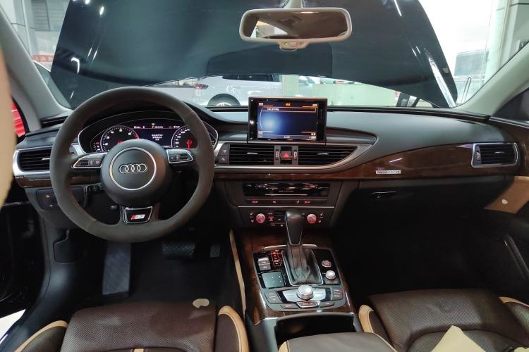 Used Audi A7 2016 50 TFSI quattro Comfort Model Center Console