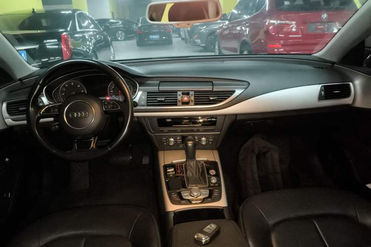 Used Audi A7 2016 40 TFSI Ambition Edition Center Console