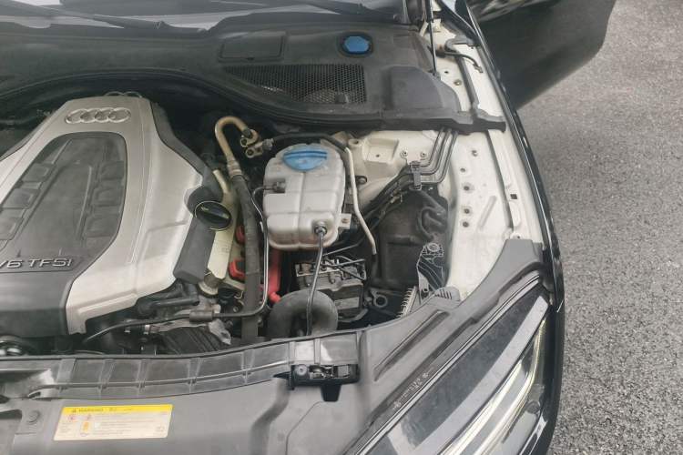 Used Audi A7 2016 50 TFSI quattro Comfort Model Engine Bay Left