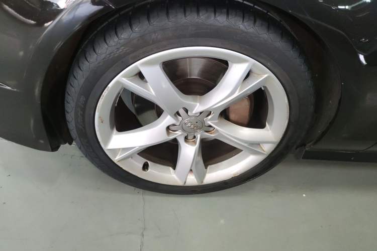 Used Audi A7 2016 40 TFSI Ambition Edition Left Front Wheel Hub