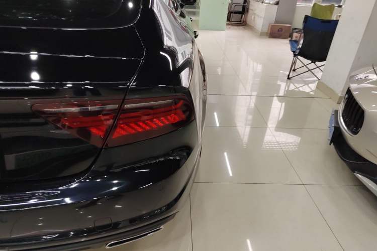 Used Audi A7 2016 50 TFSI quattro Comfort Model Right Rear Taillight