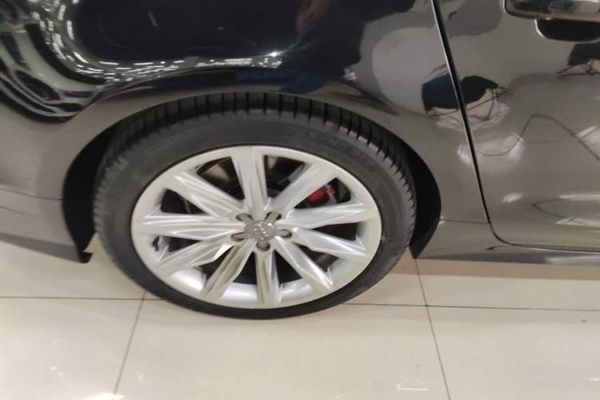 Used Audi A7 2016 50 TFSI quattro Comfort Model Right Rear Wheel Hub