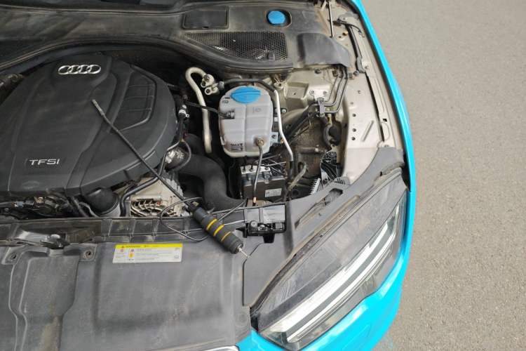 Used Audi A7 2016 40 TFSI quattro Technology Edition Engine Bay Left
