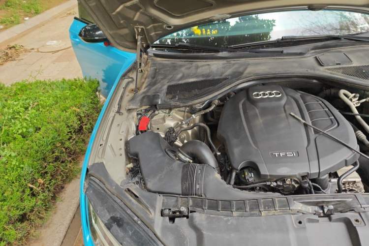 Used Audi A7 2016 40 TFSI quattro Technology Edition Engine Bay Right
