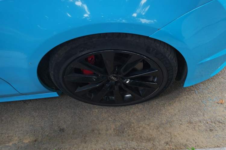 Used Audi A7 2016 40 TFSI quattro Technology Edition Right Front Wheel Hub