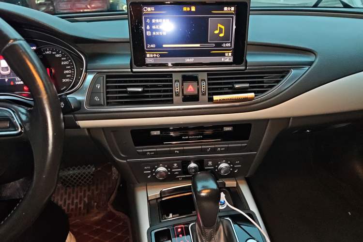 Used Audi A7 2016 40 TFSI Ambition Edition Audio And AC Panel