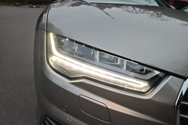 Used Audi A7 2016 40 TFSI Ambition Edition Right Front Headlight