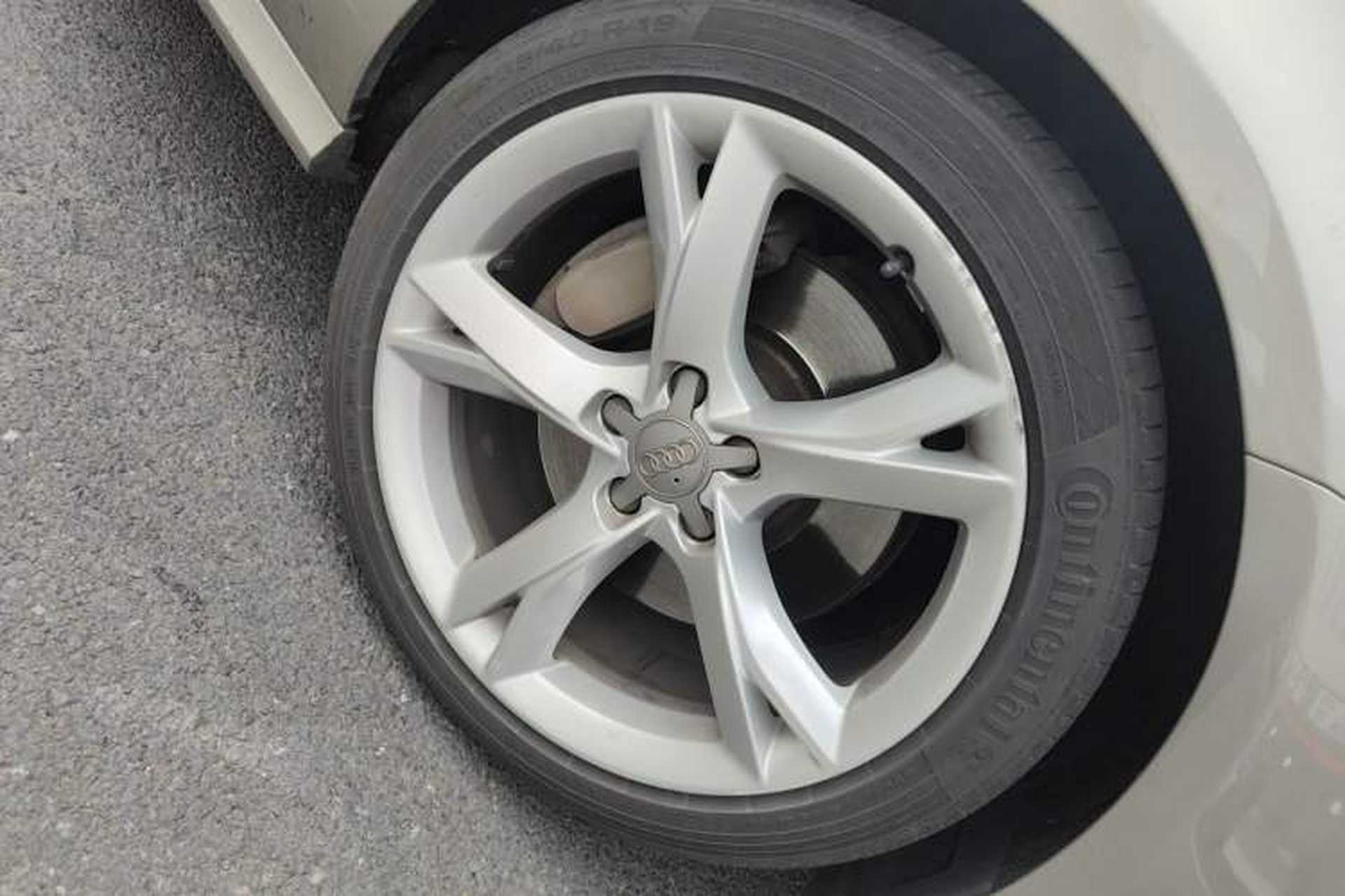 Used Audi A7 2016 40 TFSI Ambition Edition Right Front Wheel Hub