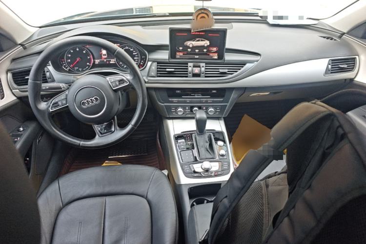 Used Audi A7 2016 40 TFSI Ambition Edition Center Console