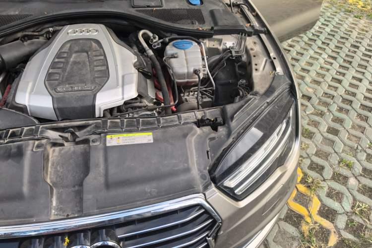 Used Audi A7 2016 50 TFSI quattro Comfort Model Engine Bay Left