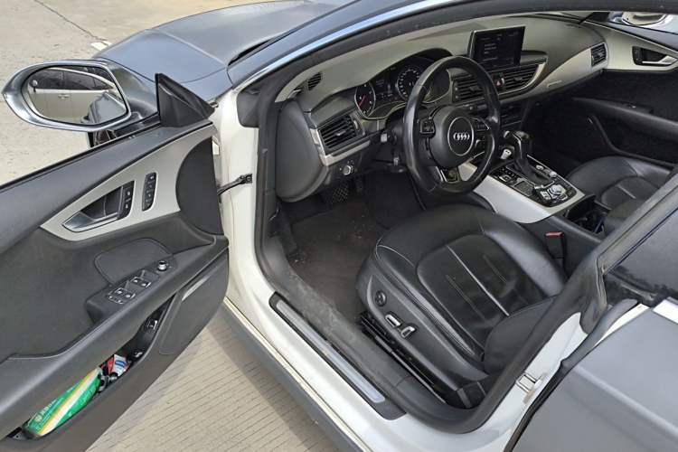 Used Audi A7 2016 40 TFSI quattro Technology Edition Driver Seat