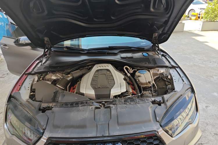 Used Audi A7 2016 50 TFSI quattro Comfort Model Engine Bay