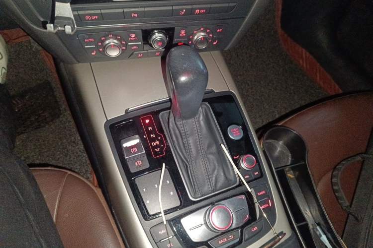 Used Audi A7 2016 40 TFSI Ambition Edition Gear Lever