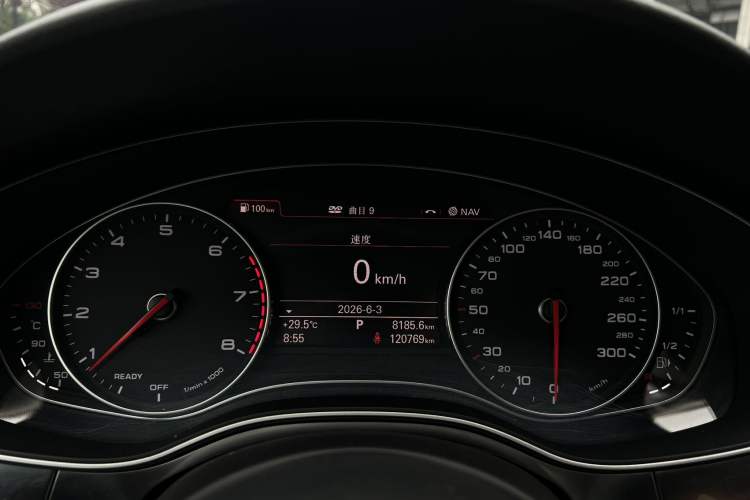 Used Audi A7 2016 50 TFSI quattro Comfort Model Odometer Close Up