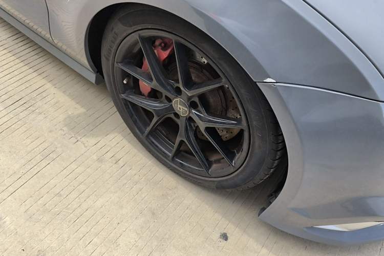 Used Audi A7 2016 40 TFSI quattro Technology Edition Right Front Wheel Hub