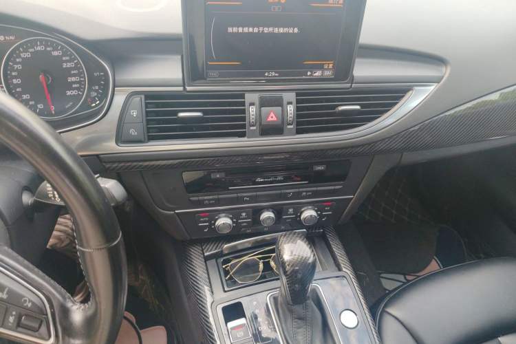 Used Audi A7 2016 40 TFSI Ambition Edition Audio And AC Panel