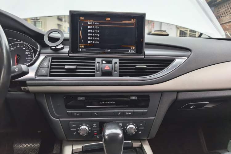 Used Audi A7 2016 40 TFSI Ambition Edition Audio And AC Panel