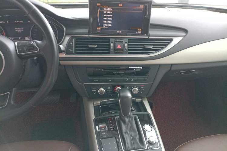 Used Audi A7 2016 40 TFSI Ambition Edition Audio And AC Panel