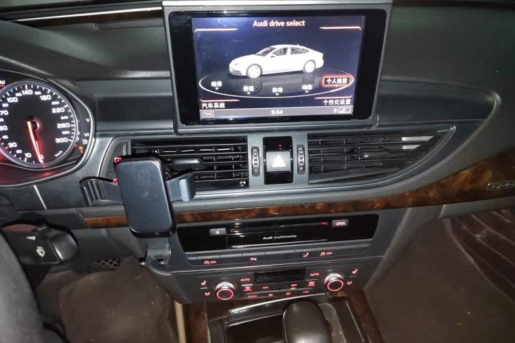 Used Audi A7 2016 50 TFSI quattro Comfort Model Audio And AC Panel