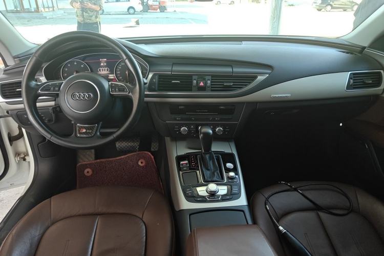 Used Audi A7 2016 40 TFSI Ambition Edition Center Console