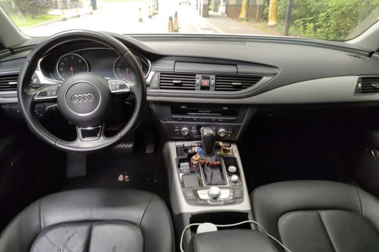 Used Audi A7 2016 40 TFSI Ambition Edition Center Console