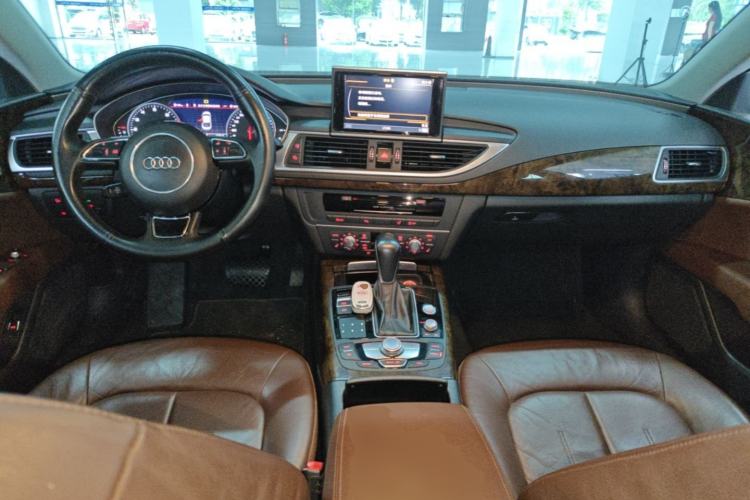 Used Audi A7 2016 35 TFSI Fashion Model Center Console