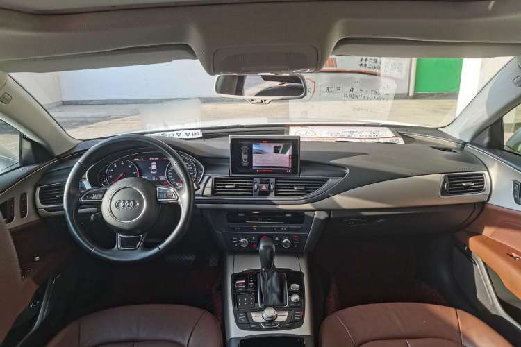 Used Audi A7 2016 40 TFSI Ambition Edition Center Console