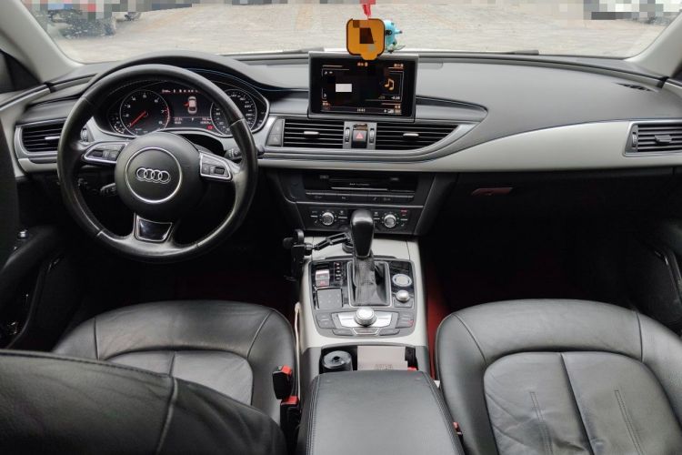 Used Audi A7 2016 40 TFSI Ambition Edition Center Console