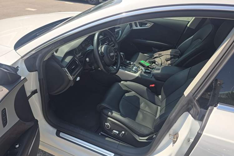 Used Audi A7 2016 40 TFSI quattro Technology Edition Driver Seat