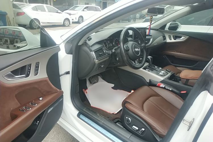 Used Audi A7 2016 40 TFSI quattro Technology Edition Driver Seat