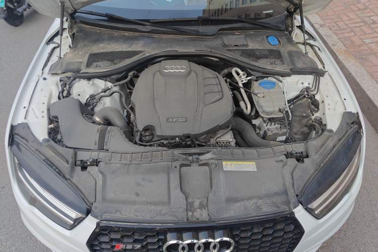 Used Audi A7 2016 35 TFSI Fashion Model Engine Bay