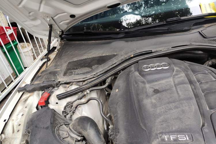 Used Audi A7 2016 35 TFSI Fashion Model Engine Bay Right