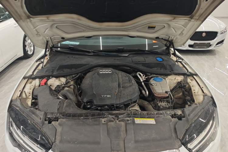 Used Audi A7 2016 35 TFSI Fashion Model Engine Bay