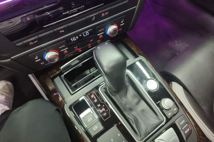 Used Audi A7 2016 50 TFSI quattro Comfort Model Gear Lever
