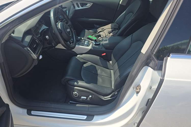Used Audi A7 2016 40 TFSI quattro Technology Edition Left Front Seat