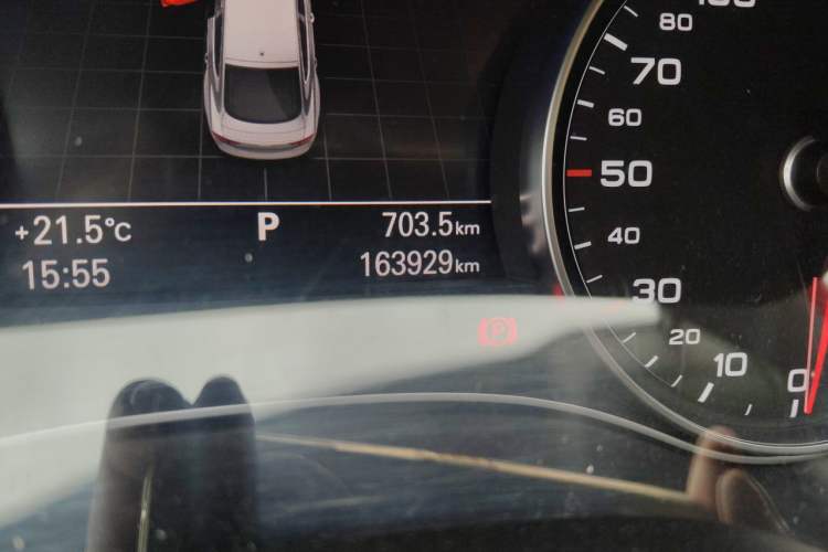 Used Audi A7 2016 40 TFSI Ambition Edition Odometer Close Up