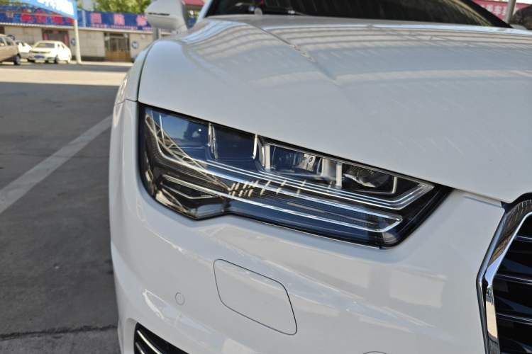 Used Audi A7 2016 40 TFSI Ambition Edition Right Front Headlight