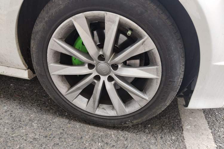 Used Audi A7 2016 35 TFSI Fashion Model Right Front Wheel Hub