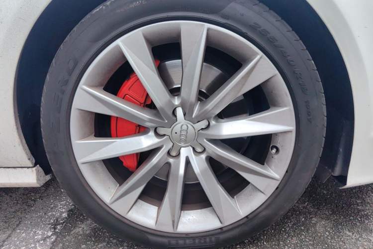 Used Audi A7 2016 50 TFSI quattro Comfort Model Right Front Wheel Hub