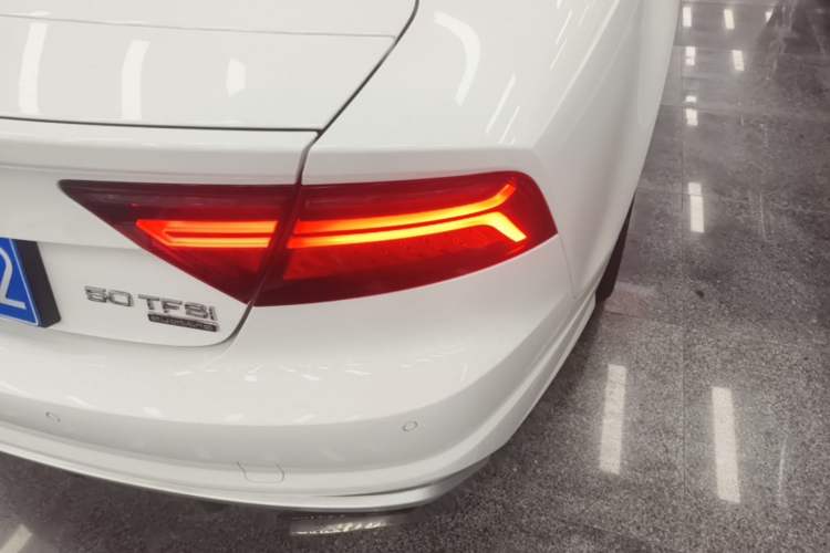 Used Audi A7 2016 50 TFSI quattro Comfort Model Right Rear Taillight