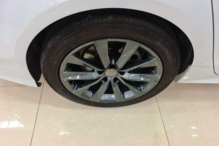 Used Audi A7 2016 35 TFSI Fashion Model Right Rear Wheel Hub