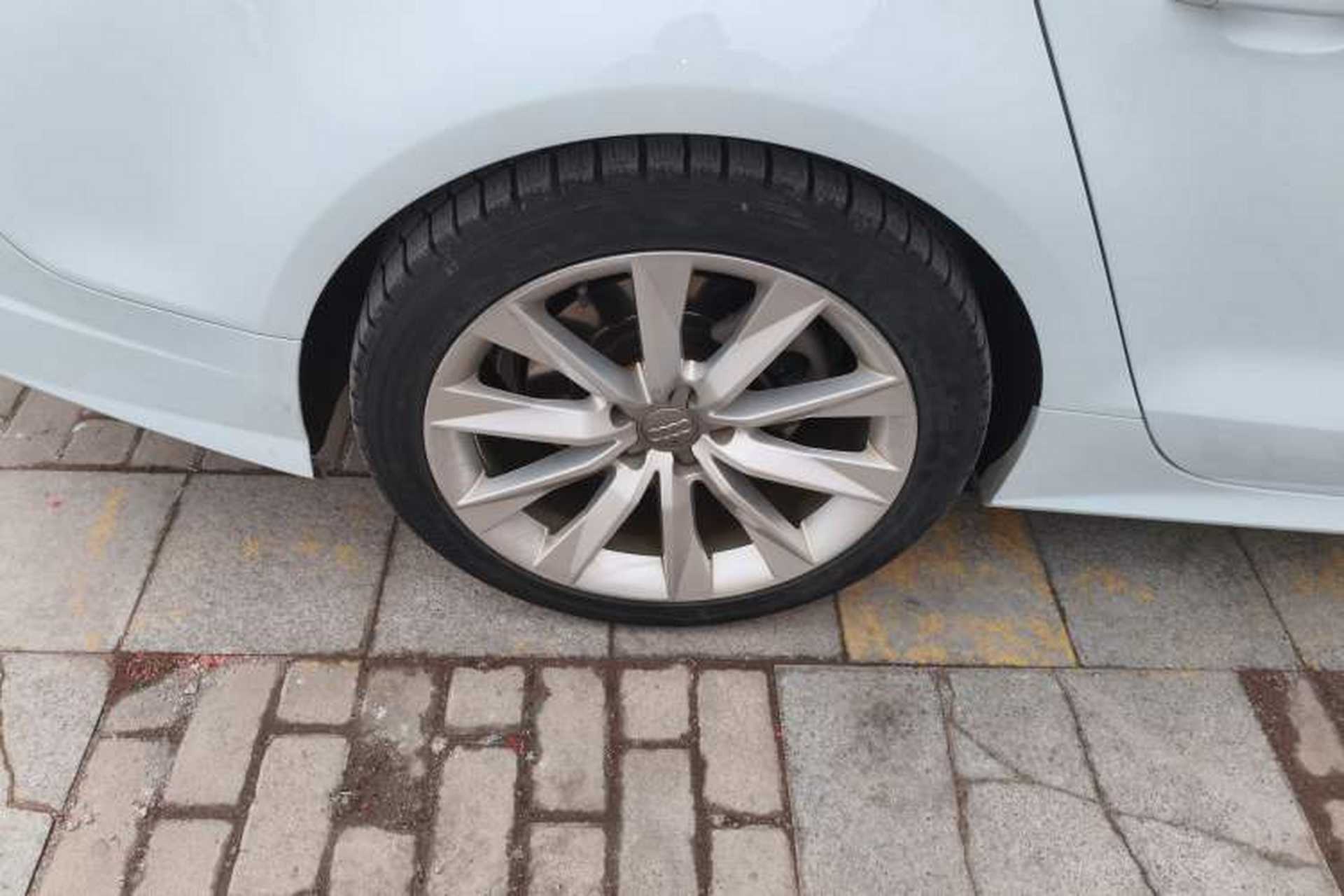 Used Audi A7 2016 40 TFSI quattro Technology Edition Right Rear Wheel Hub