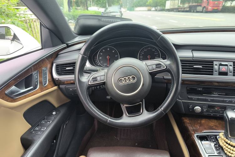 Used Audi A7 2016 50 TFSI quattro Comfort Model Steering Wheel