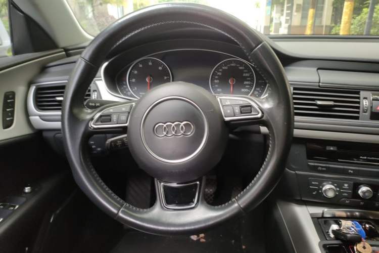 Used Audi A7 2016 40 TFSI Ambition Edition Steering Wheel