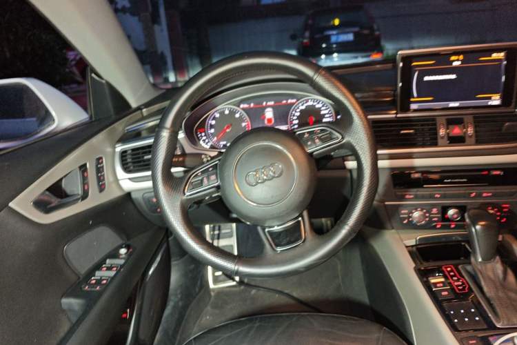 Used Audi A7 2016 40 TFSI Ambition Edition Steering Wheel