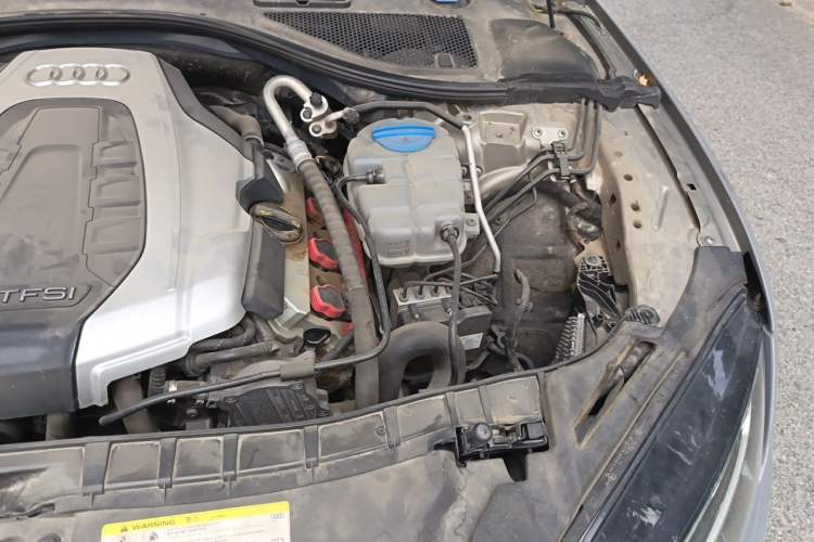 Used Audi A7 2016 50 TFSI quattro Comfort Model Engine Bay Left