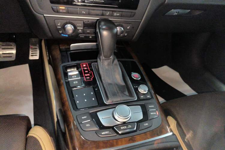 Used Audi A7 2016 50 TFSI quattro Comfort Model Gear Lever