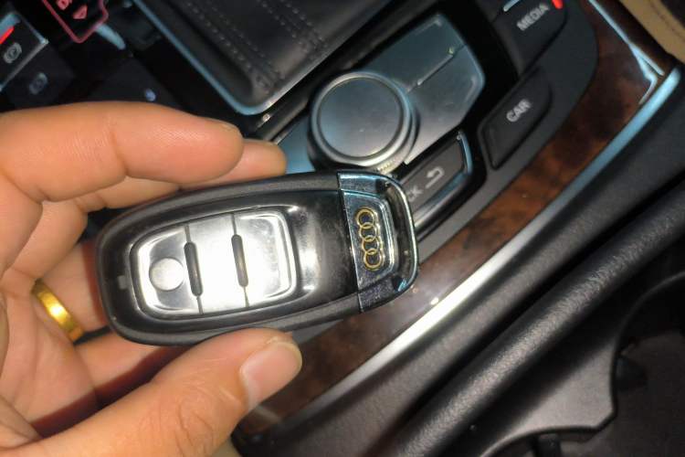 Used Audi A7 2016 50 TFSI quattro Comfort Model Vehicle Key