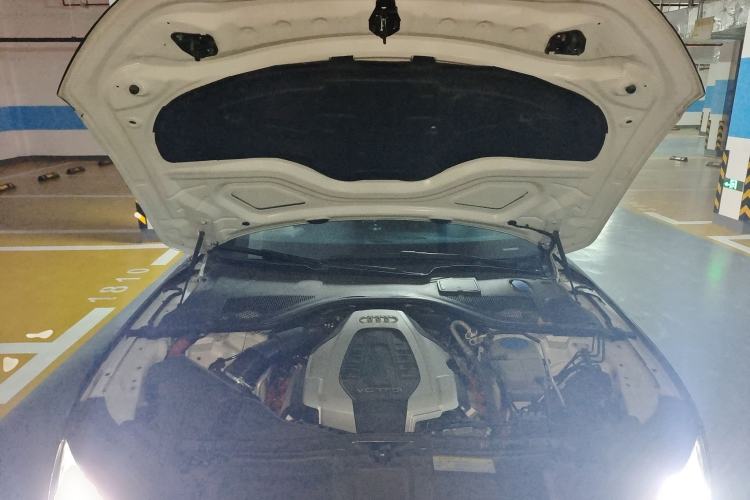 Used Audi A7 2017 50 TFSI quattro Comfort Model Engine Bay