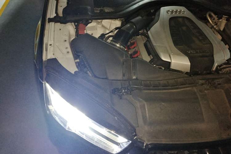 Used Audi A7 2017 50 TFSI quattro Comfort Model Engine Bay Right